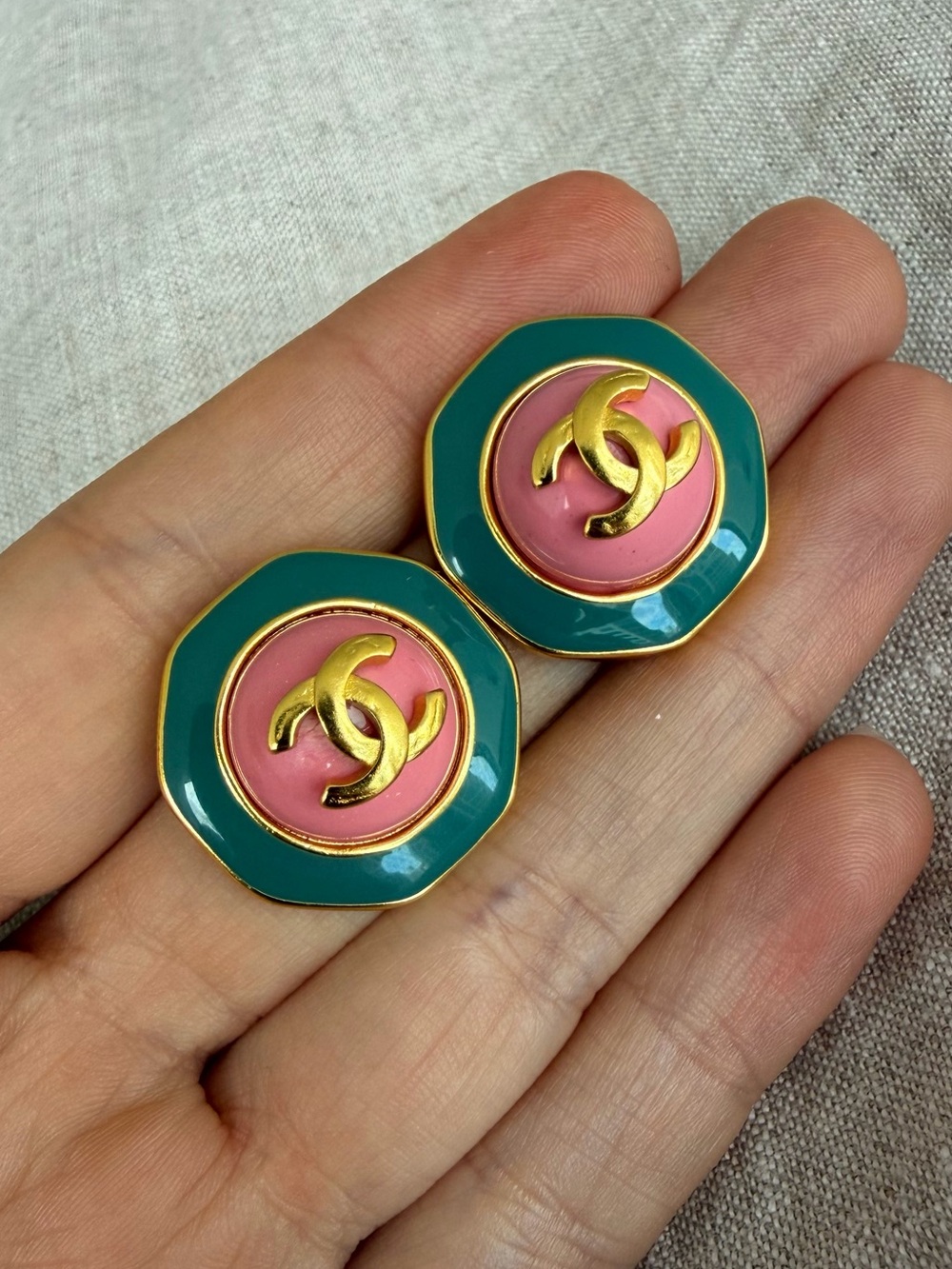 ✨CHANEL Gold CC Pink Center Green Enamel Earrings✨